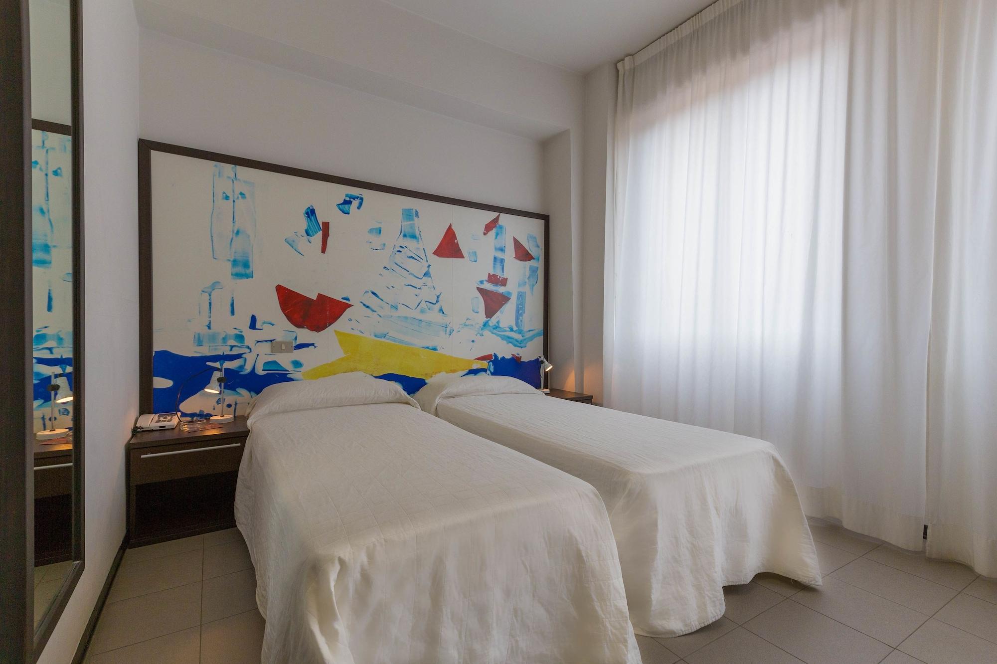 Hotel Solarium チヴィタノーヴァ・マルケ エクステリア 写真